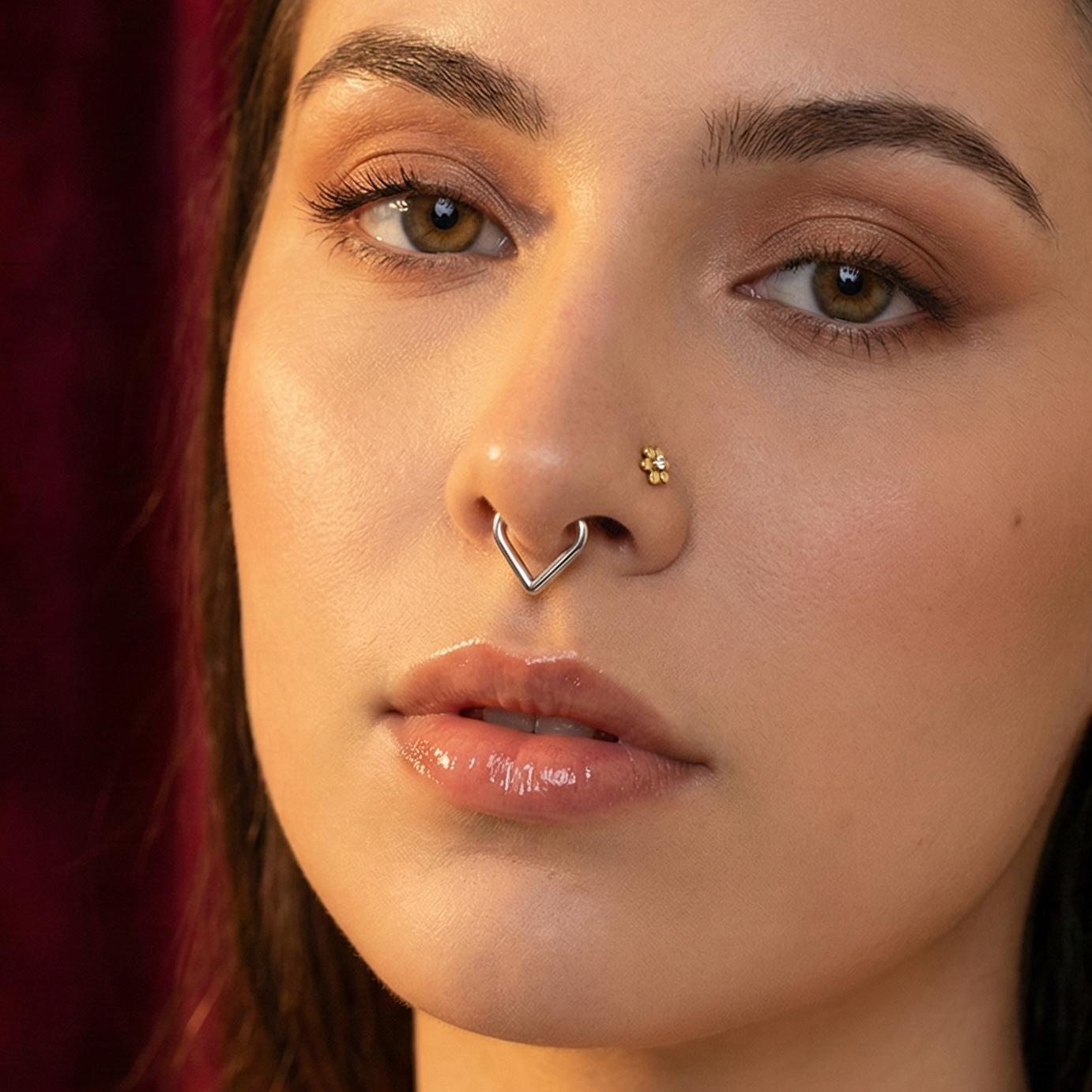 G23 Titanium V-Shape Classic Hinged Segment Ring