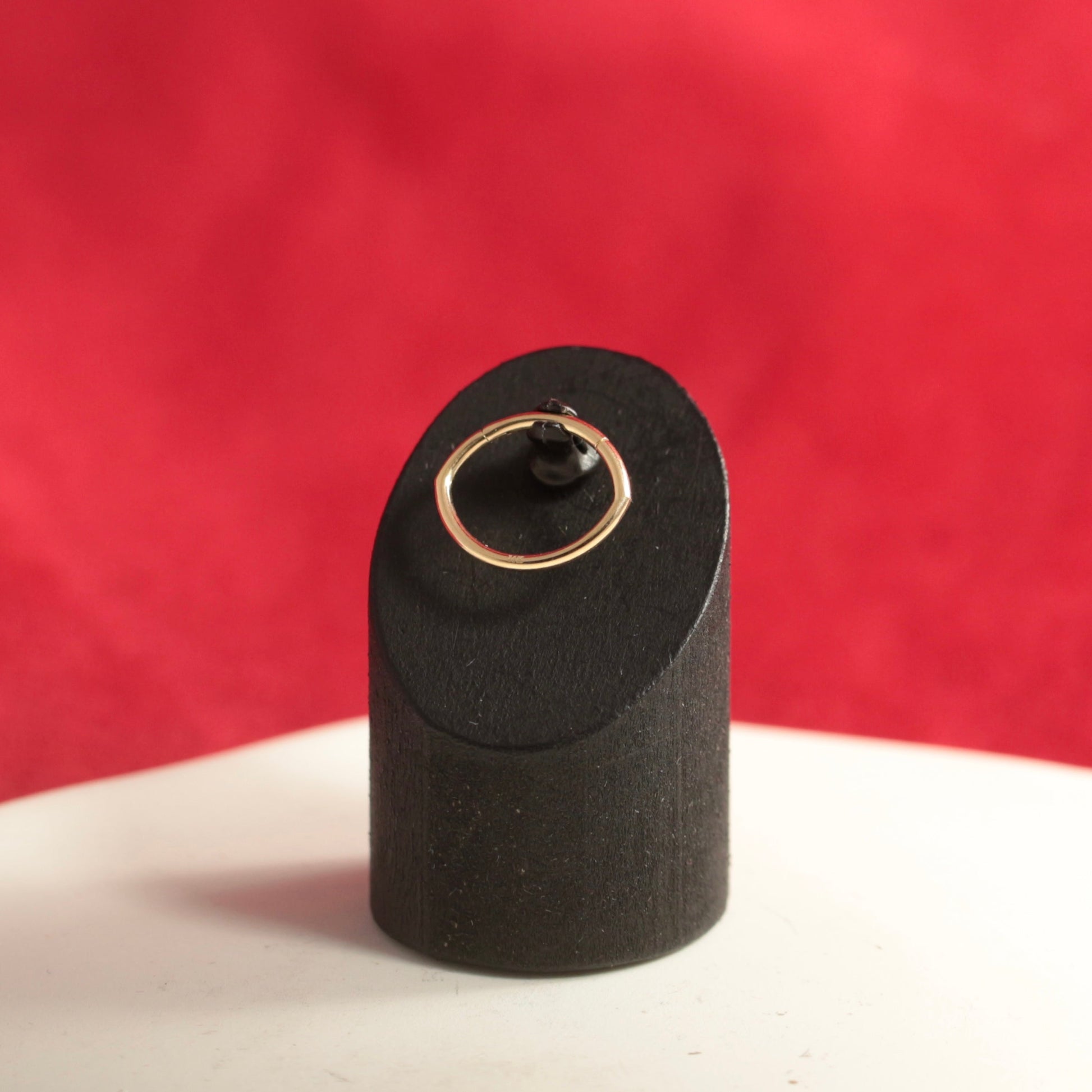 14K Gold Oval Shape Segment Clicker Ring 8mm 10mm