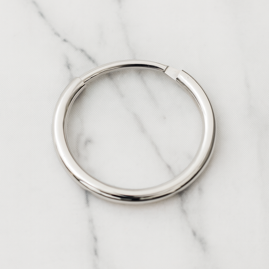 9K Gold Classic Hinged Segment Hoop Nose Ring - Monster Piercing