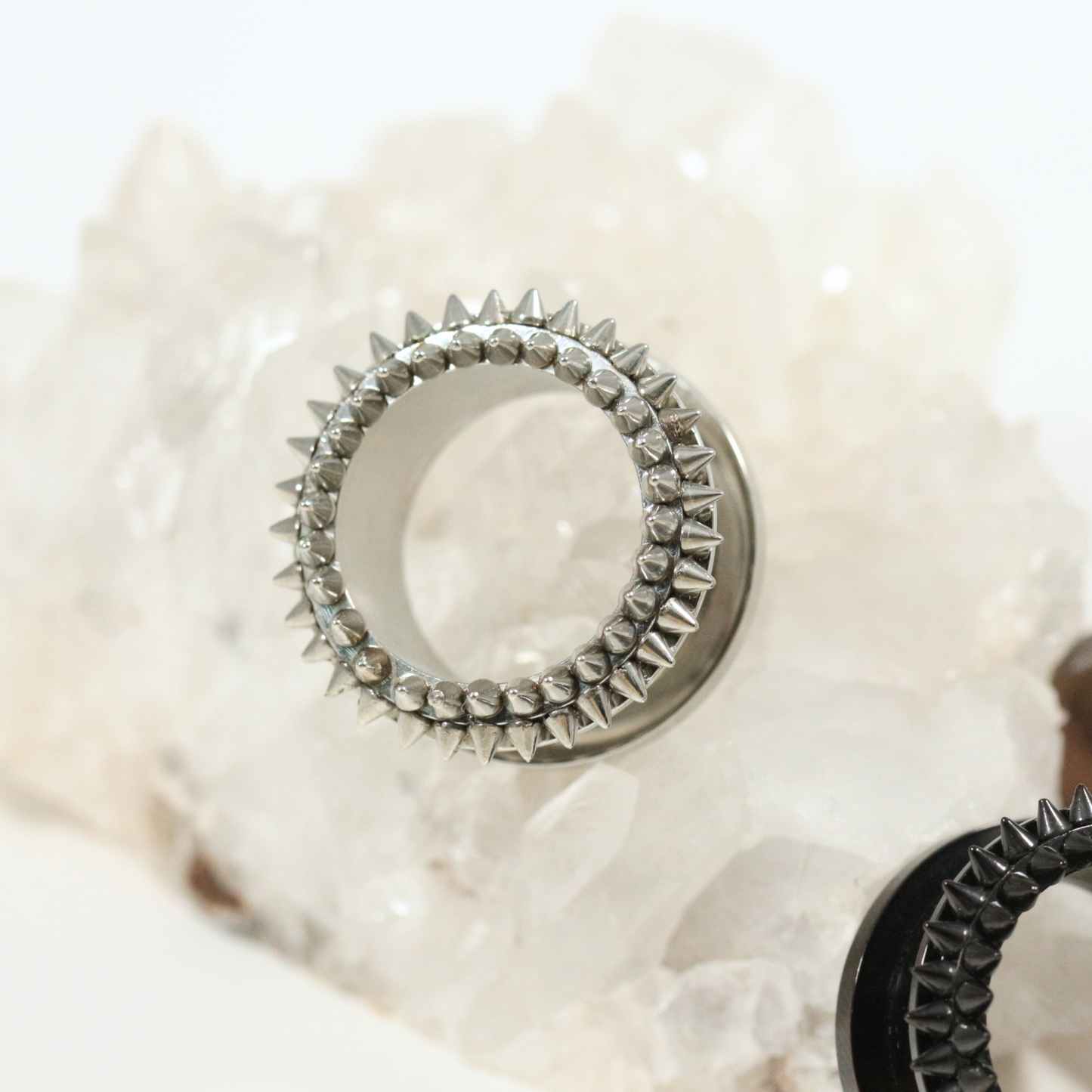 316L Surgical Steel Spiked Edge External Threaded Tunnel - Monster Piercing