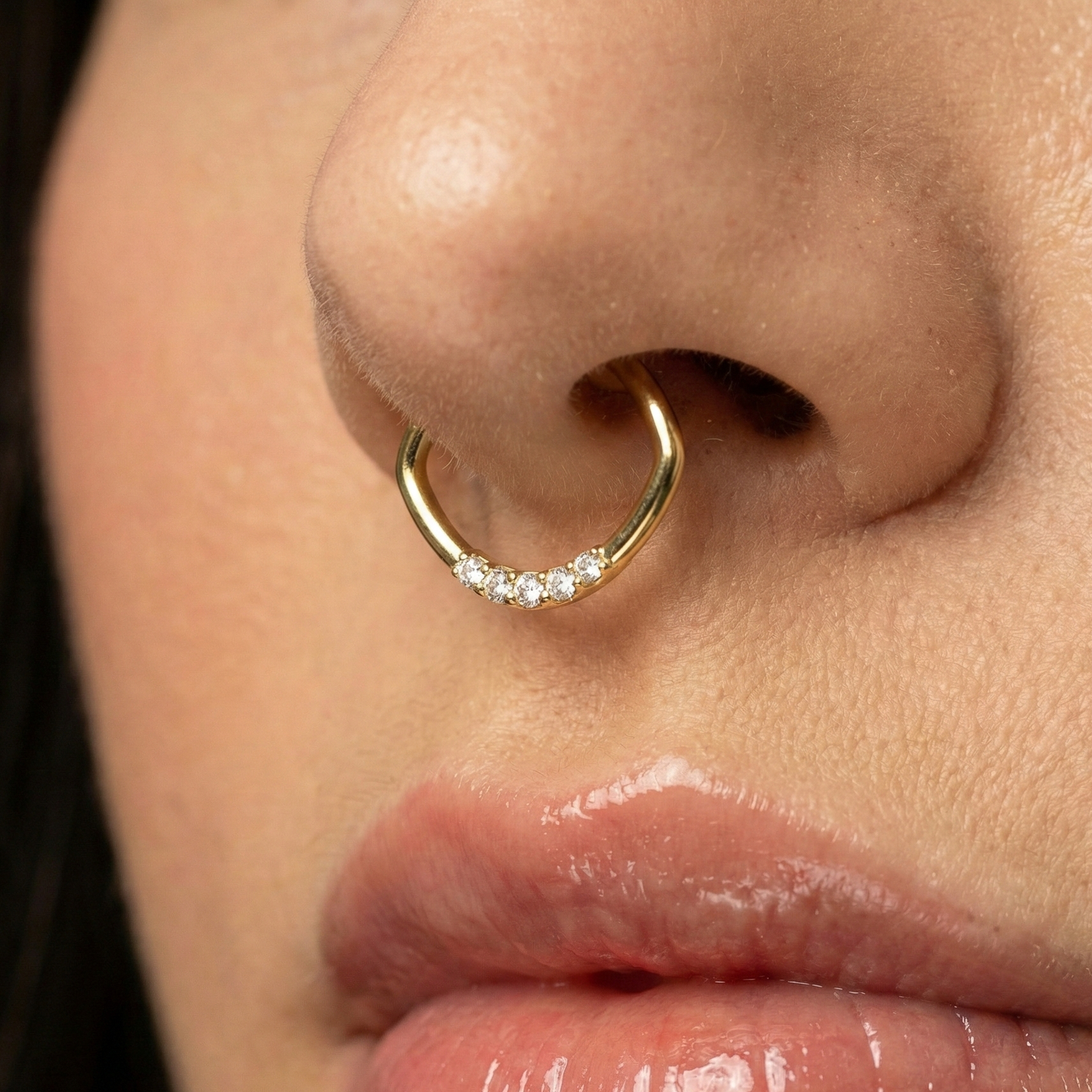 14K Gold Round CZ Jewelled Oval Shape Segment Clicker Ring